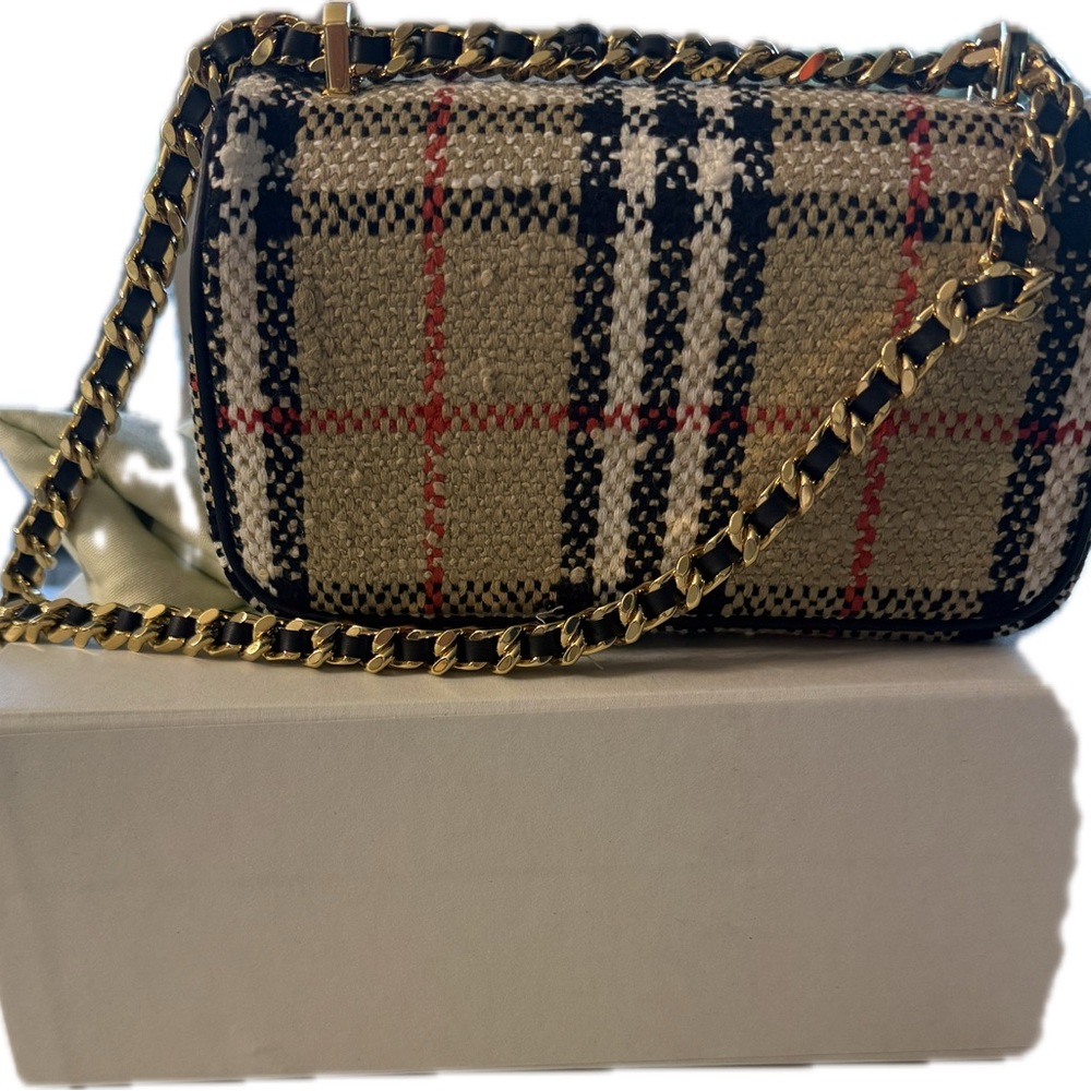 NWT‎ Burberry Mini Boucle Lola Crossbody Bag with box and dust bag - Picture 12 of 16
